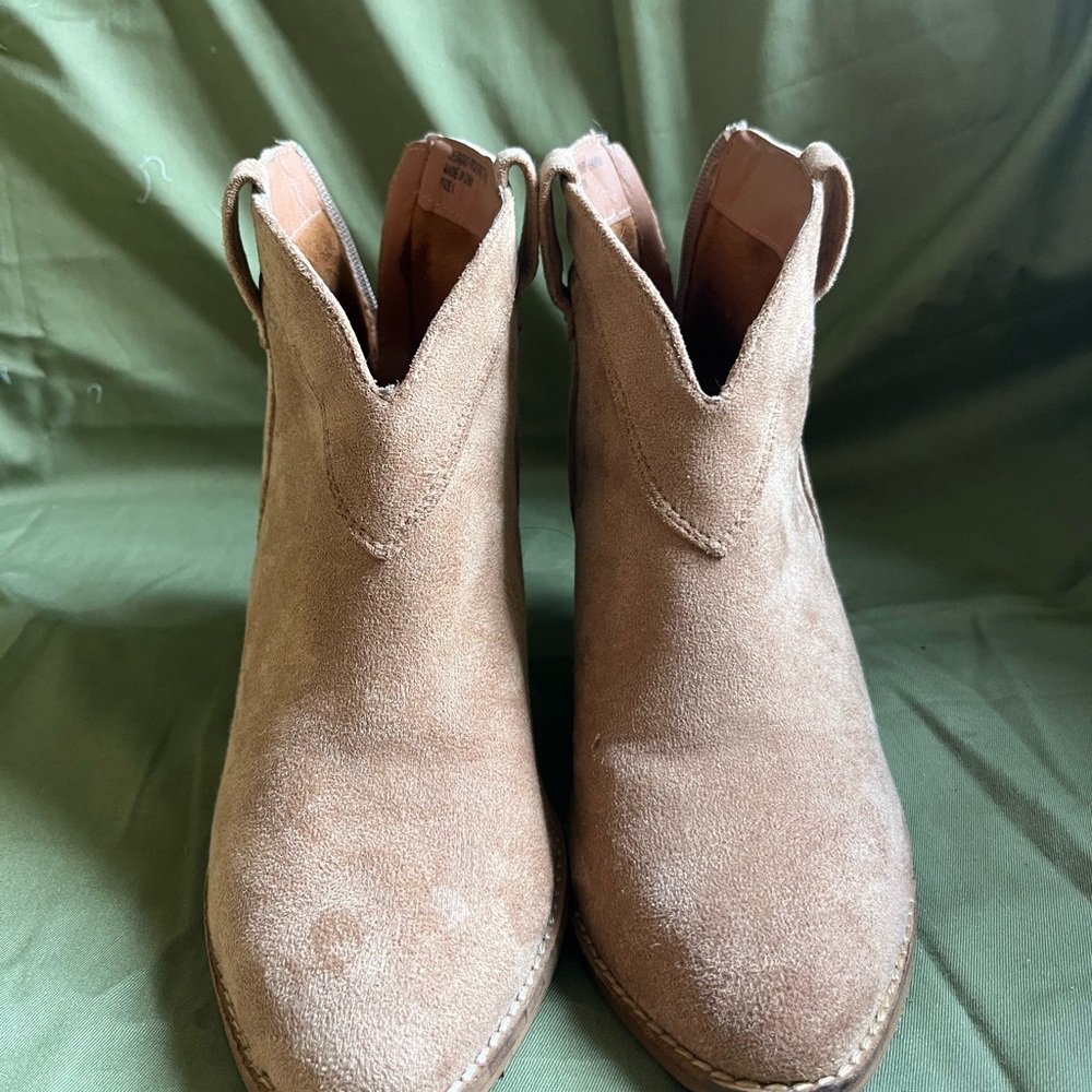 BEAST FASHION Tan Suede Ankle Booties